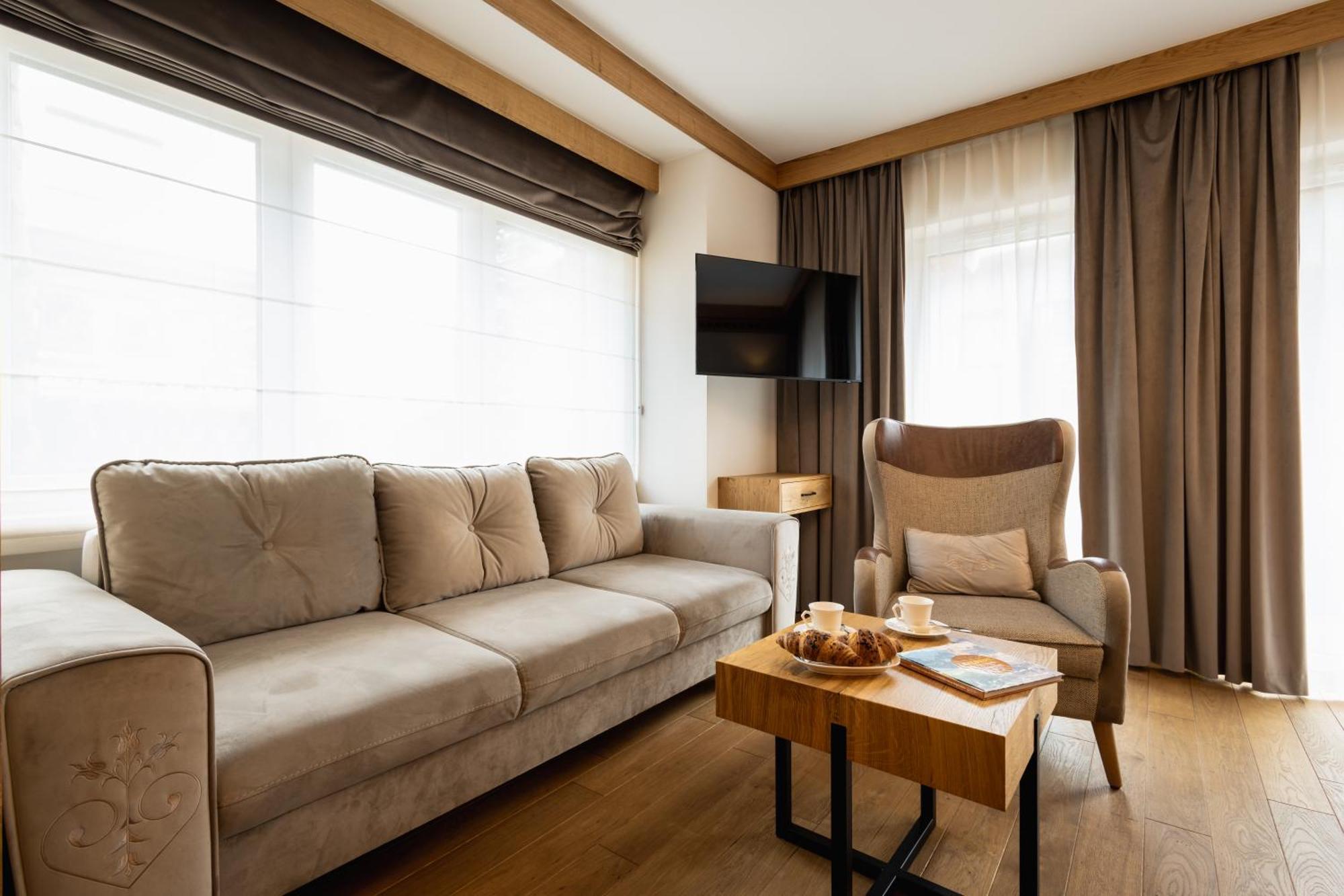 Aparthotel Merynos Zakopane Buitenkant foto